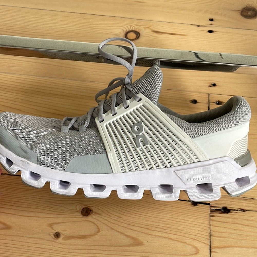 On Cloud Running Sneakers